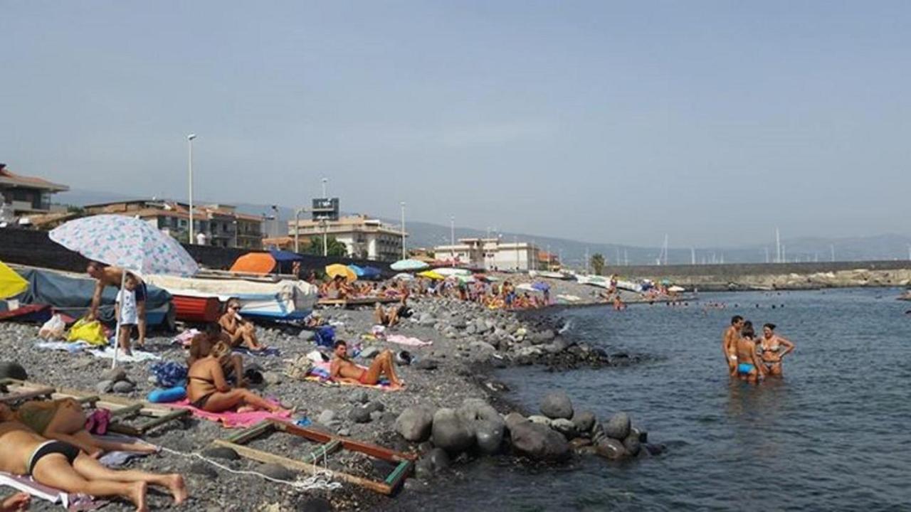 Via Pisa Hotel Riposto ภายนอก รูปภาพ